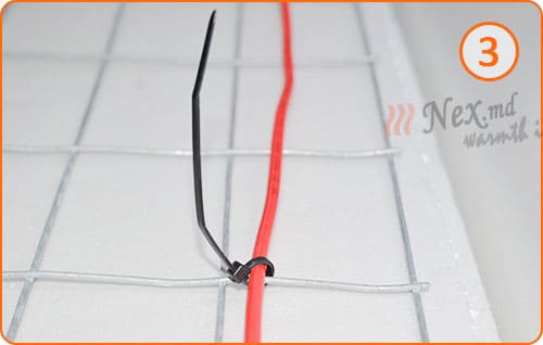 Монтаж нагревательного кабеля к металлической сетке на пластиковые хомуты - Рисунок 3